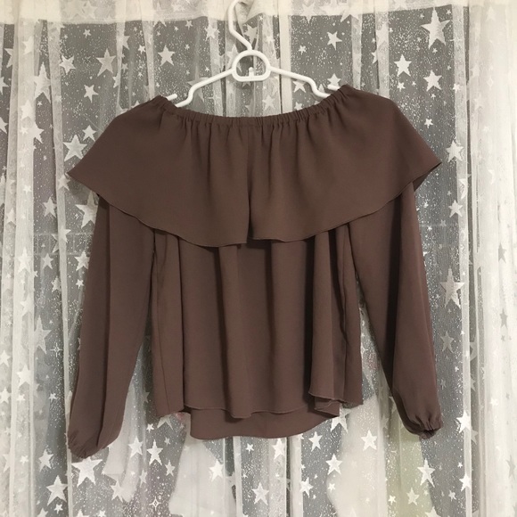 Aritzia off the shoulder blouse size: xxs - Picture 2 of 5